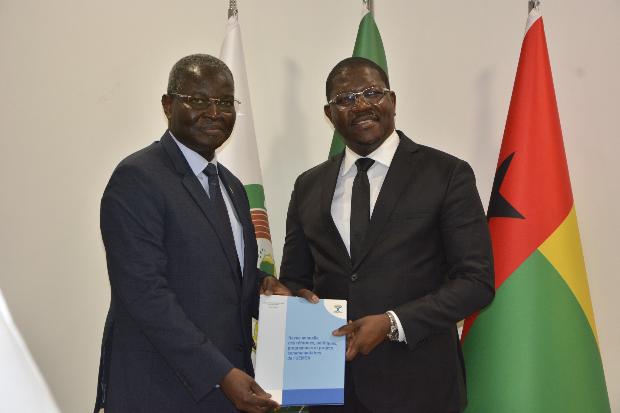 Intégration: La Commission de l’UEMOA remet le mémorandum de la revue annuelle au Premier Ministre de Guinée-Bissau