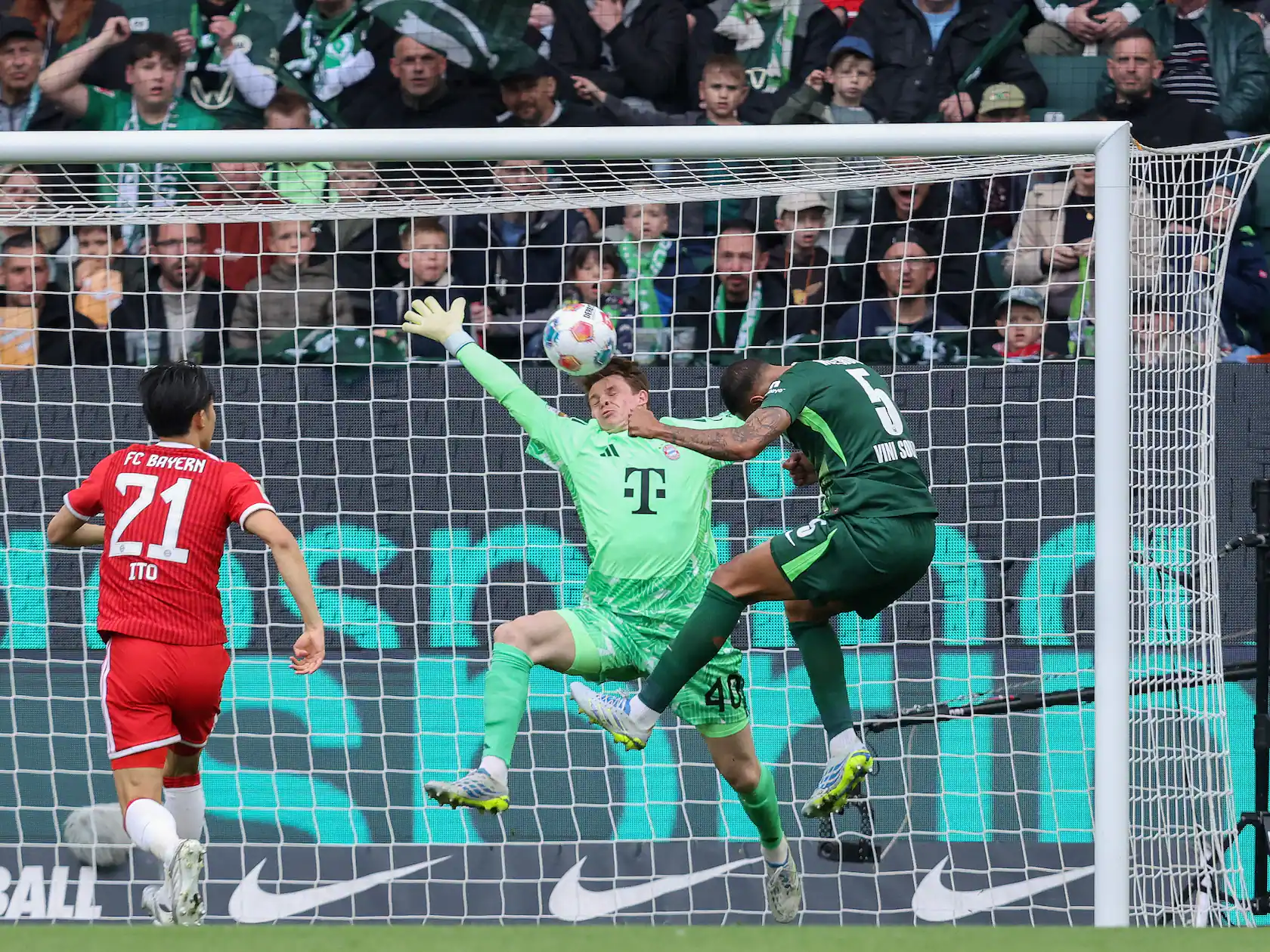 DFB: une sélection malgré le banc ? Pourquoi Jonas Urbig pourrait être un choix idéal pour la Coupe du monde