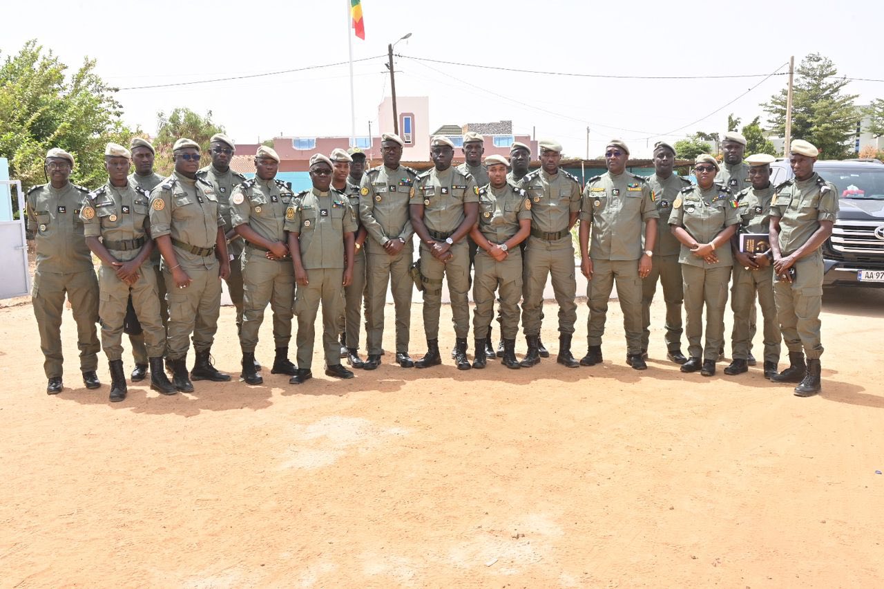 Douanes sénégalaises : Babacar Mbaye lance sa tournée dans le Nord et félicite la brigade de Kébémer.