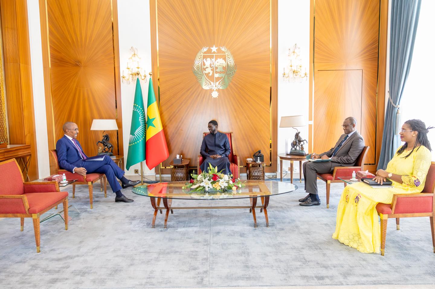 INSTITUTIONS / DIALOGUE NATIONAL: Le Président Bassirou Diomaye Faye réunit quatre anciens Premiers ministres au Palais de la République !