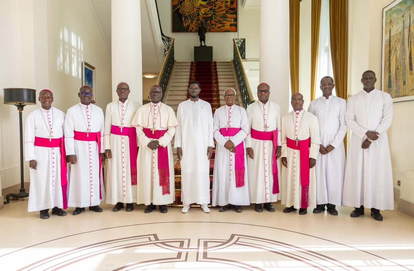 Dialogue interreligieux: Le Président Bassirou Diomaye Faye reçoit la Conférence épiscopale pour consolider la cohésion nationale