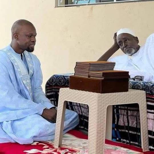 Deuil dans la communauté mouride: Ousmane Sonko pleure le rappel à Dieu de Serigne Cheikh Saliou Mbacké, « un père, un confident et un guide »
