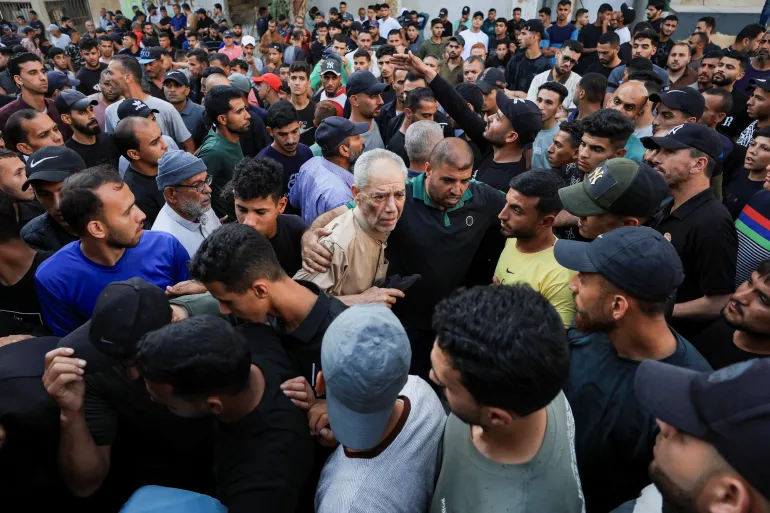 Palestine : Un bombardement israélien frappe un camp de tentes à Gaza-Ville et fait au moins six morts
