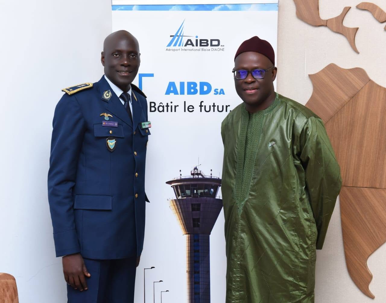 Aviation sénégalaise : L'AIBD rend un vibrant hommage au Général El Hadji Niang pour son départ de l’Armée de l’Air
