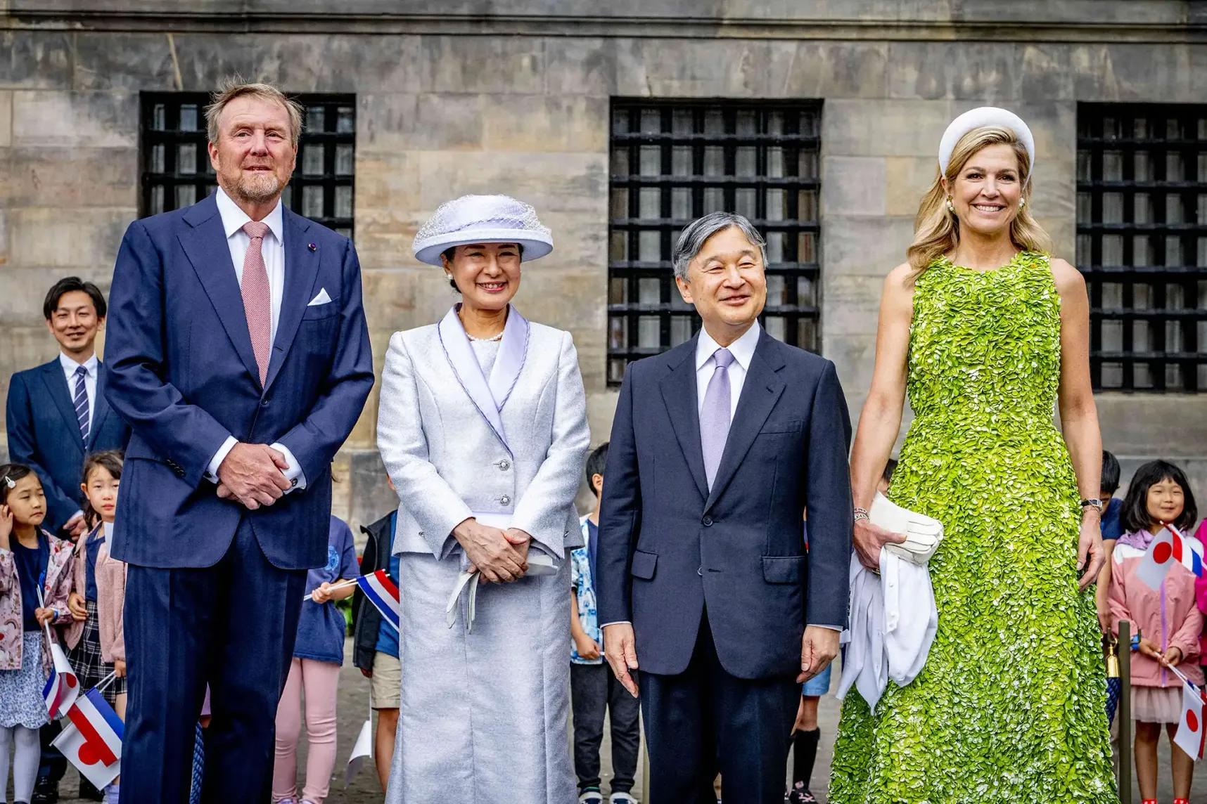 Pays-Bas : Première historique pour la princesse Ariane, sublime en tiare lors du banquet d’État pour le couple impérial japonais