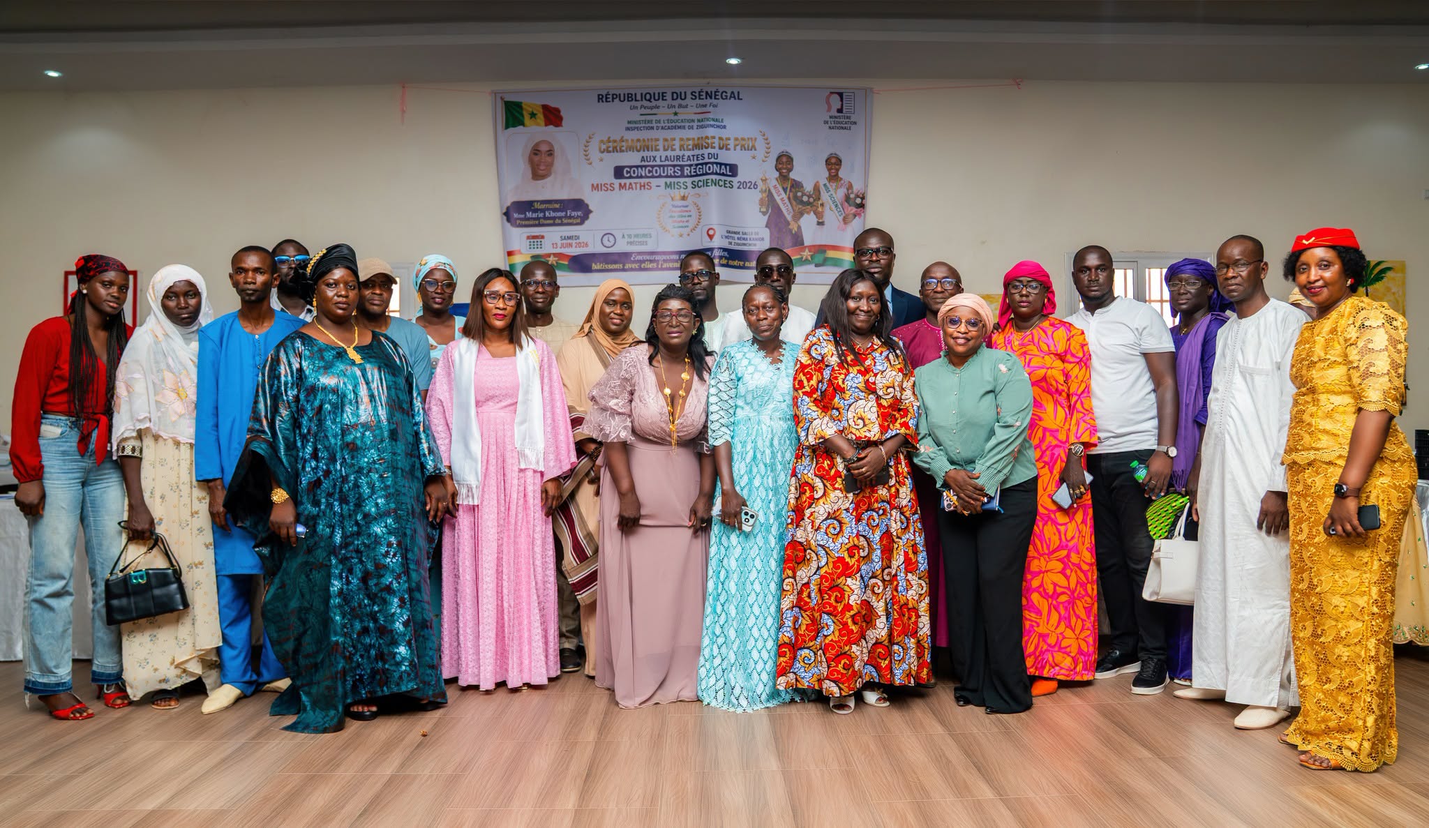 Éducation des filles : La Première Dame Marie Khone Faye couronne l’excellence scientifique à Ziguinchor