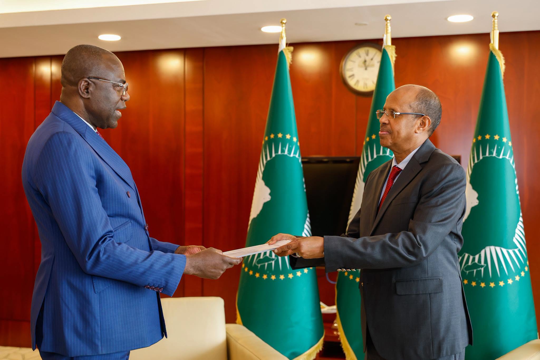 Union africaine : le Congo présente ses lettres de créance et annonce un million de dollars pour lutter contre Ebola