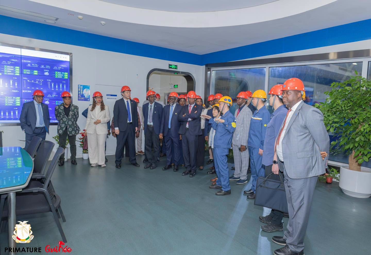 Mégaprojet Simandou : Le Premier ministre guinéen Amadou Oury Bah en visite stratégique chez le géant de l'acier Baosteel à Shanghai