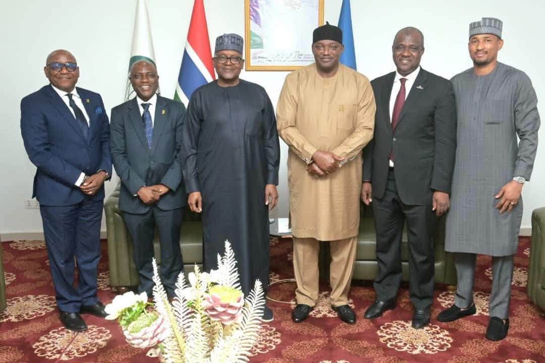 Coopération africaine : Le Président Adama Barrow reçoit le milliardaire Aliko Dangote à Banjul