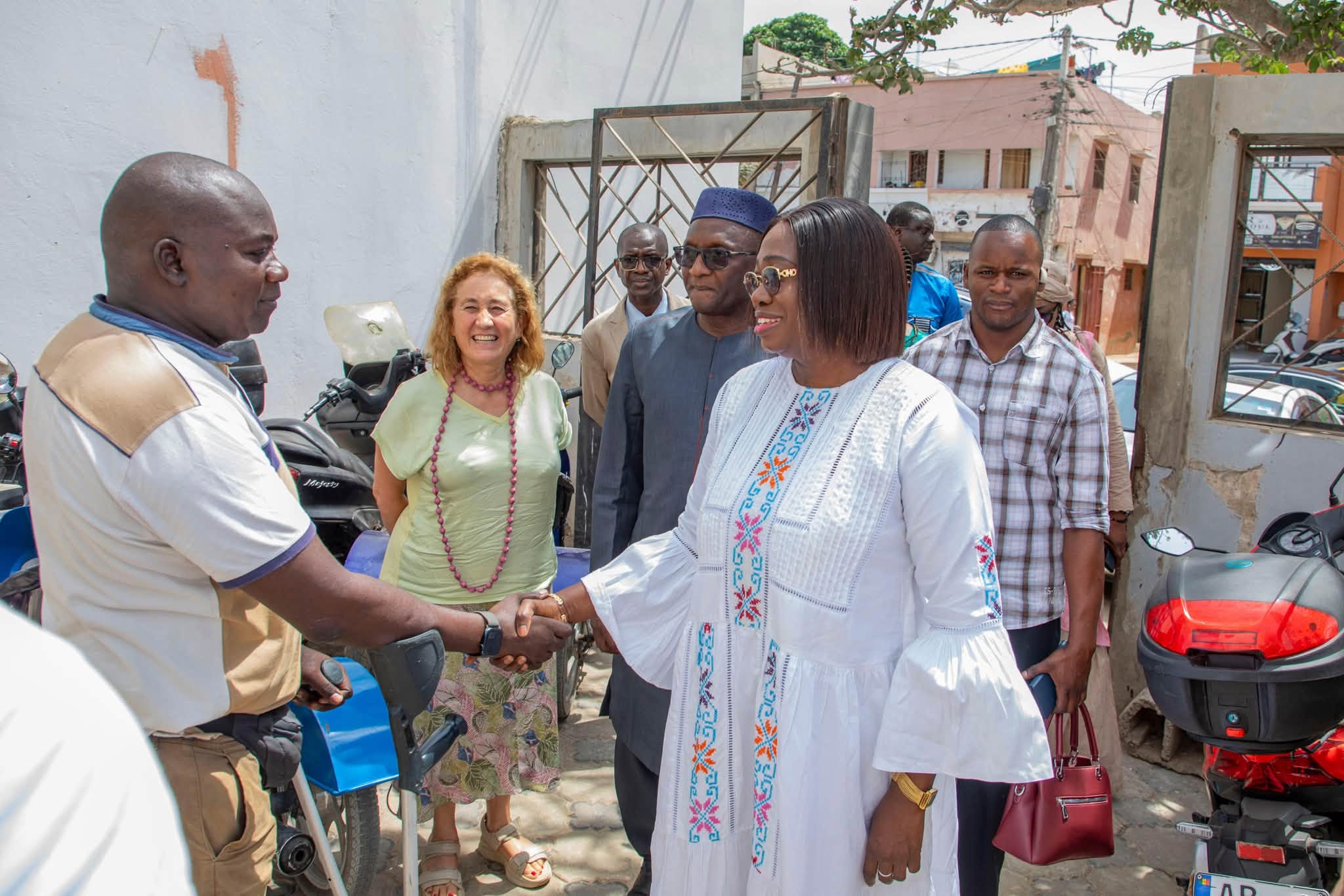 Inclusion sociale: La ministre Marie Angélique Diouf apporte un soutien d’envergure à l’Handi-Basket et au centre Talibou Dabo