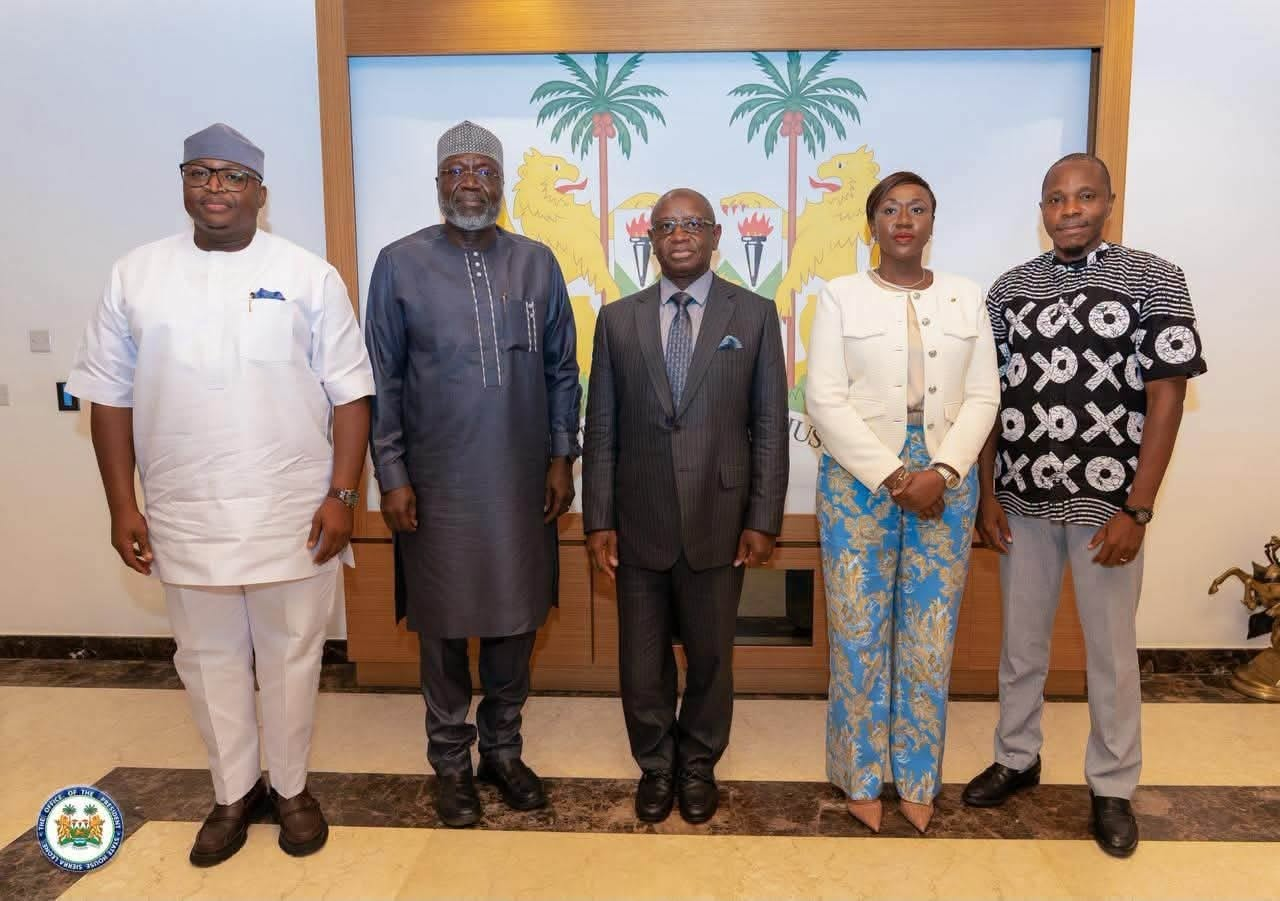CEDEAO : Le Président de la Commission, Omar Alieu Touray, reçu à Freetown par Julius Maada Bio