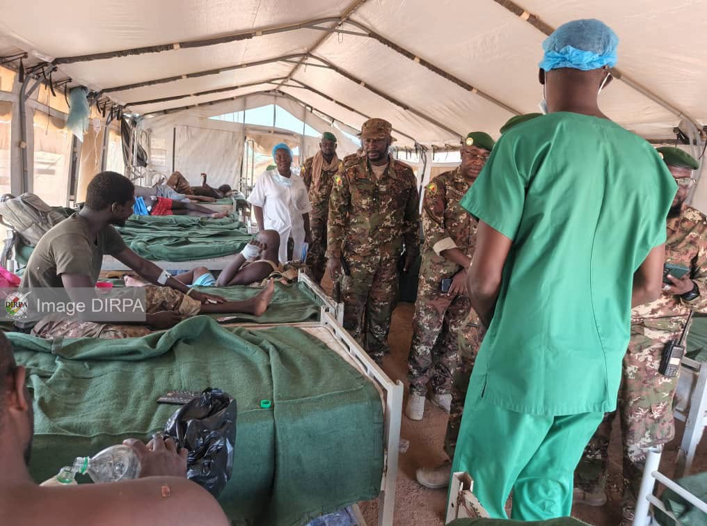 Mali : Un pont aérien déployé à Gao pour évacuer les militaires blessés lors des combats d'Anéfis