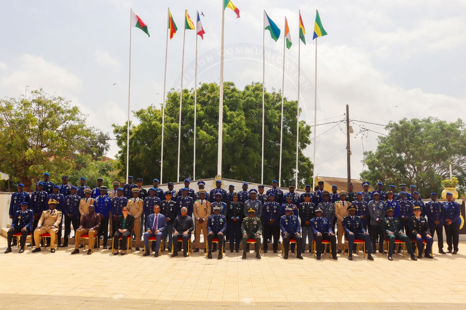 Excellence militaire: Le général Martin Faye préside la remise de diplômes de la 19e promotion du CAOG à Ouakam