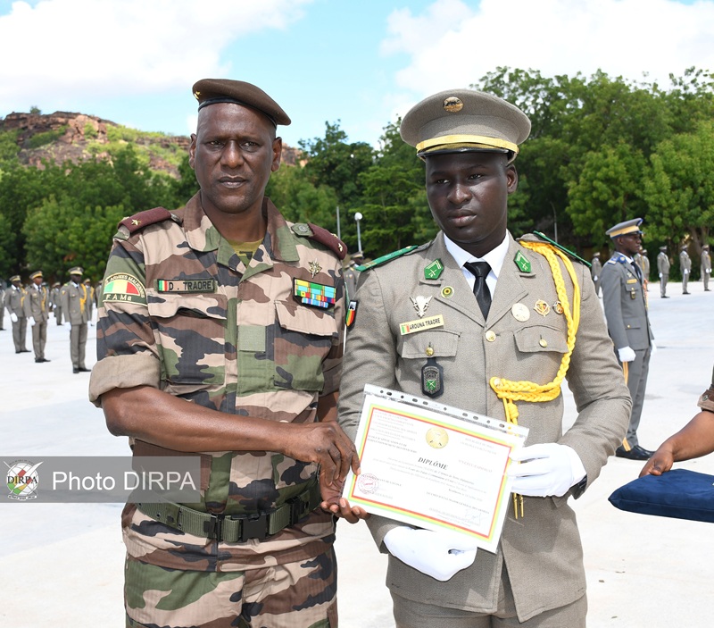 Coopération militaire AES : Sortie de 215 officiers des Cours d'Application et des Futurs Commandants à Koulikoro