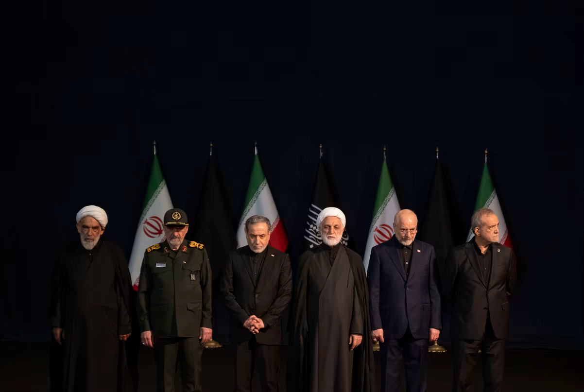 Crise de régime en Iran: rumeurs de « coup d'État feutré » et fractures explosives entre modérés et ultra-hardliners