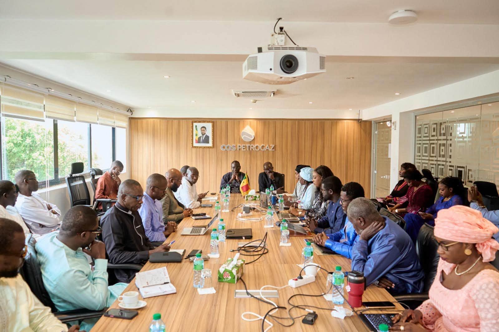 Sénégal: Le ministre de l’Énergie et du Pétrole renforce la coordination stratégique avec le COS-PETROGAZ