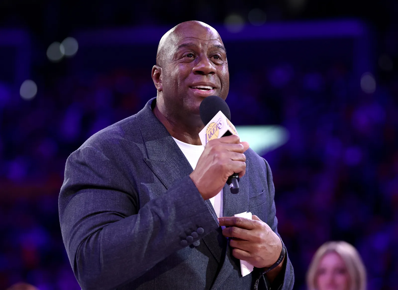 Magic Johnson cité dans une opération commerciale faisant l’objet d’une enquête du FBI