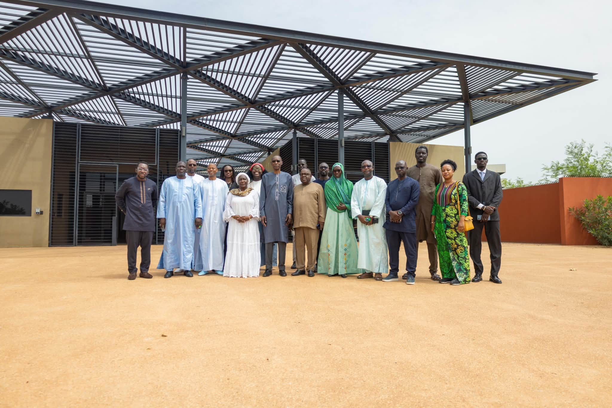 Diplomatie et multilatéralisme : Le Ministre Cheikh Niang en visite à la Maison des Nations Unies de Diamniadio