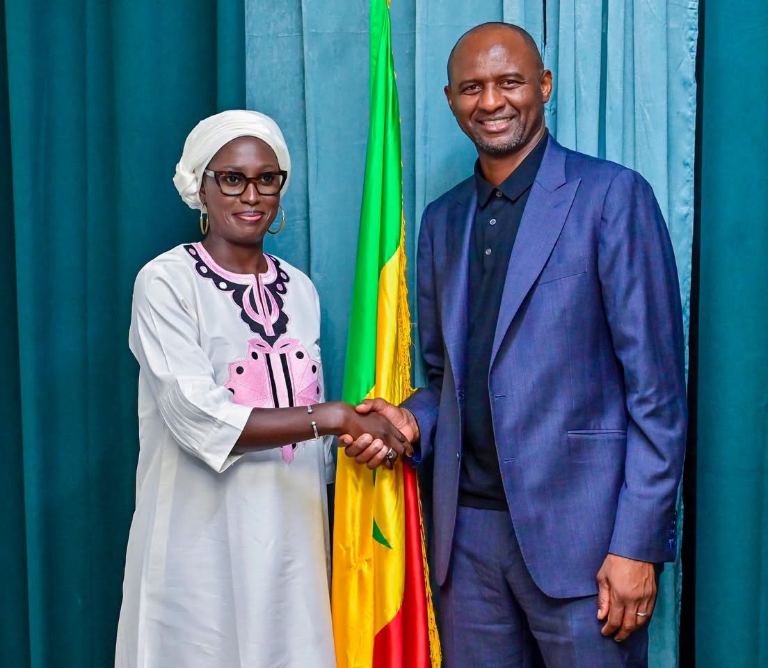 Patrick Vieira reçu en audience par la Ministre de la Jeunesse et des Sports Djirèye Clotilde Coly