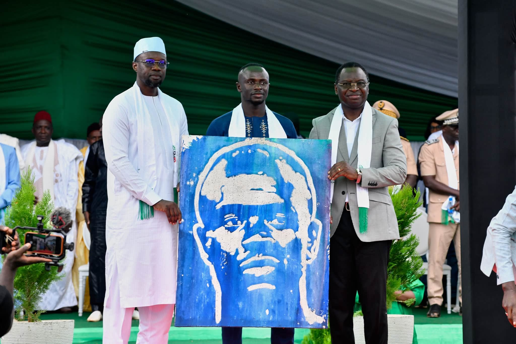 Développement local en Casamance : Sadio Mané remet symboliquement le projet SM10-Agro aux populations de Bambali