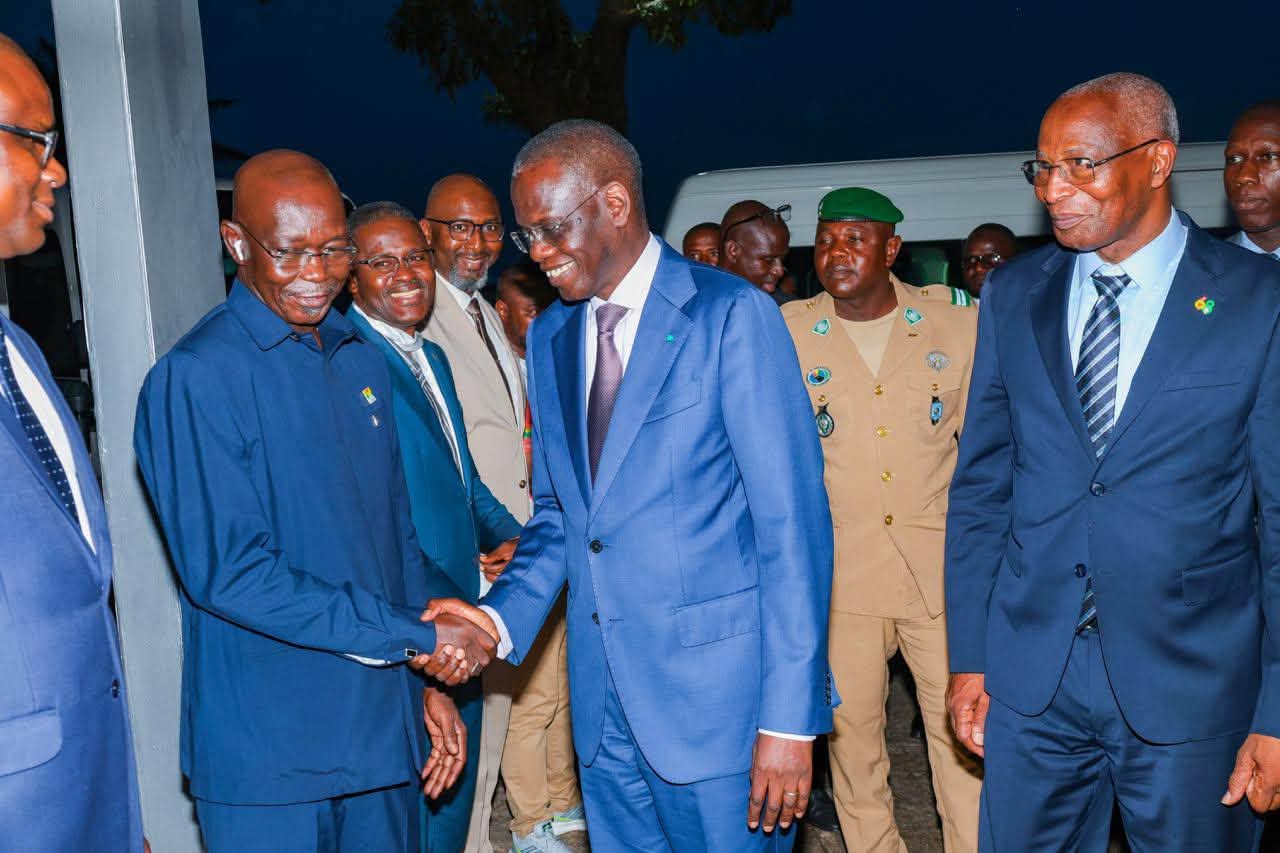 Guinée : Le Premier ministre sénégalais Ahmadou Al Aminou Lo à Conakry pour le 68e anniversaire de l'Indépendance