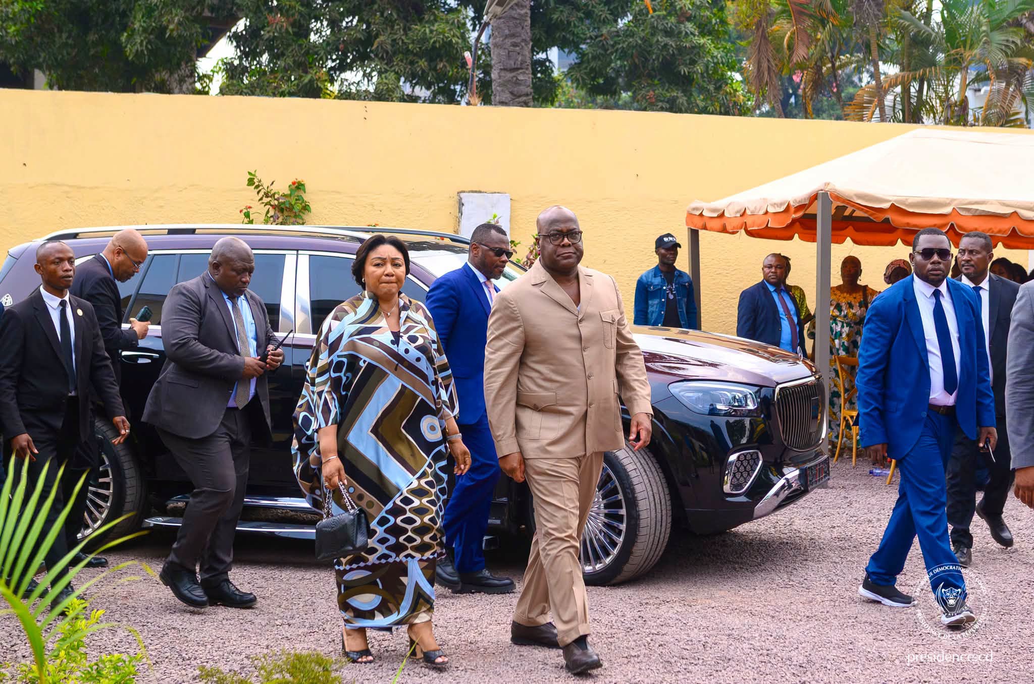 Crash de Kenge en RDC : Félix Tshisekedi auprès des familles des hauts magistrats militaires disparus