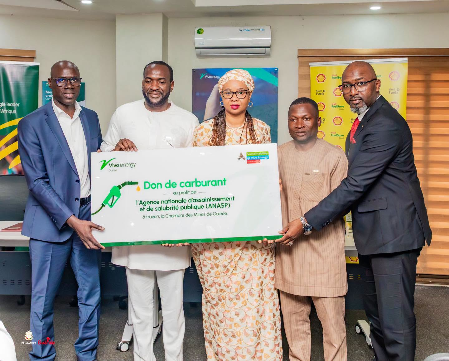 Assainissement à Conakry: Vivo Energy fait un don pour l'évacuation des déchets