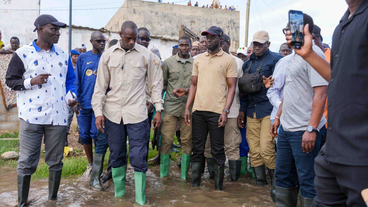 Inondations au Sénégal : Bassirou Diomaye Faye ordonne un audit des systèmes d’assainissement