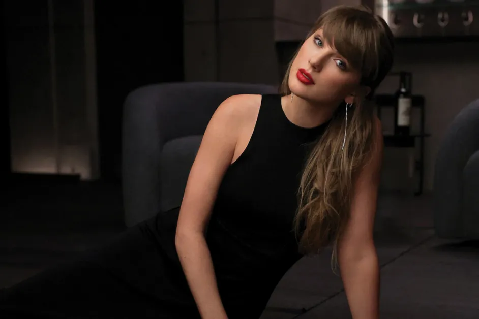 Taylor Swift conserve la tête du Billboard 200 pour une 15e semaine avec « The Life of a Showgirl »