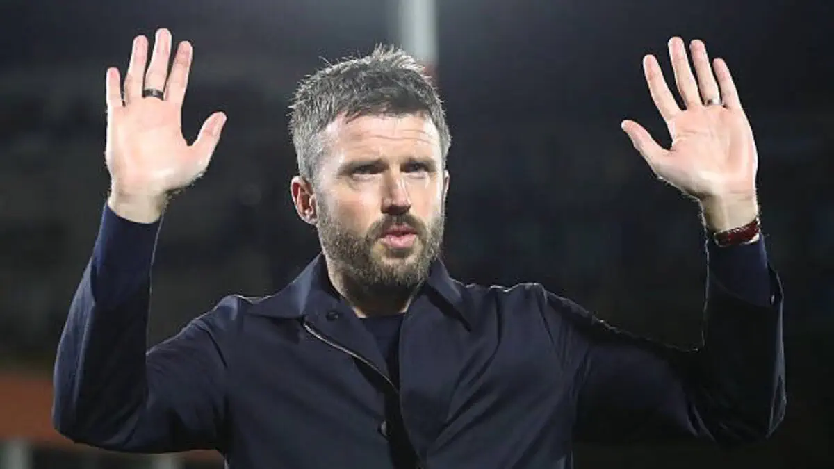 Manchester United humilié par Como, Michael Carrick sous pression