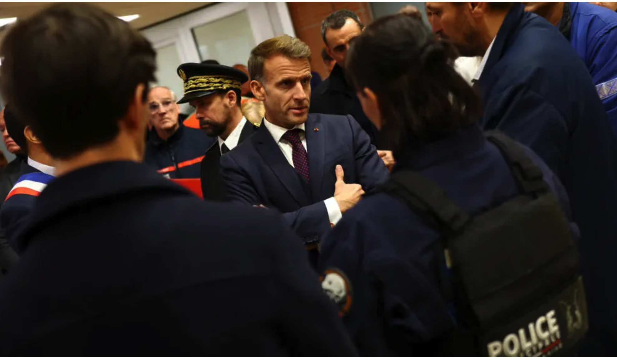 France: Emmanuel Macron qualifie la fusillade de Trappes d'« attentat » fondé sur une « idéologie raciste »