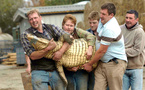 Royaume-Uni : un enfant de 3 ans grièvement blessé après avoir été jeté dans un enclos à crocodiles, une employée du zoo salue comme "incroyablement héroïque"