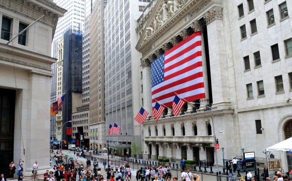 Wall Street en pleine forme, portée par le secteur tech et l’optimisme macro