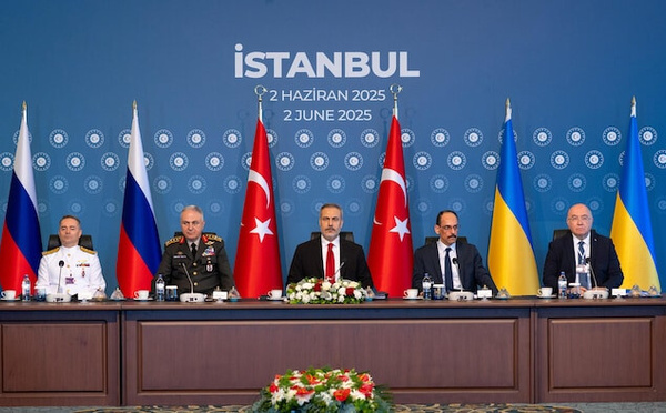 Pourparlers à Istanbul : la Turquie relance le dialogue entre la Russie et l’Ukraine
