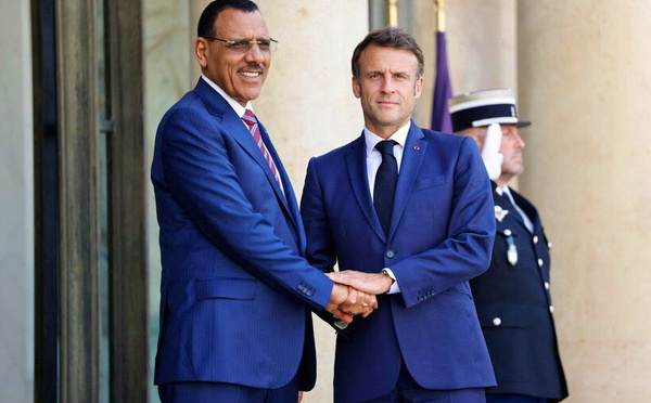 Mohamed Bazoum détenu depuis deux ans : Emmanuel Macron renouvelle son appel à la libération