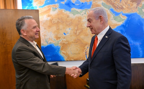 L'Émissaire Américain Rencontre le Premier Ministre Israélien et Prévoit de Se Rendre à Gaza Face à la Crise Humanitaire