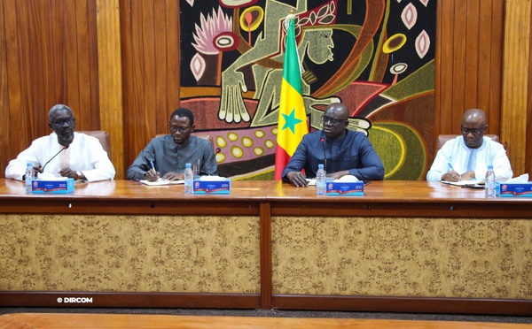 Crise à l'UCAD : le Recteur mise sur la solidarité et le dialogue pour sauver l'année académique