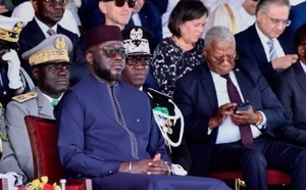 4 avril 2026: El Malick Ndiaye aux côtés de Diomaye et Sonko pour célébrer l’indépendance