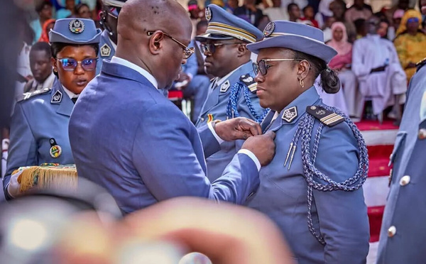 Décoration des Douanes : Cheikh Diba honore 35 agents à Thiès