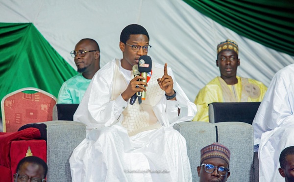 Papa Djibril Fall au Gamou de Niomar: un moment de spiritualité et de proximité avec les populations de Mbour