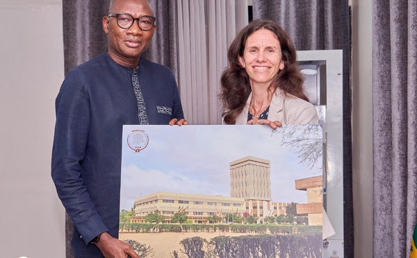 Éducation et Transition Énergétique : L'Ambassade du Royaume-Uni et l'UGB explorent des partenariats stratégiques