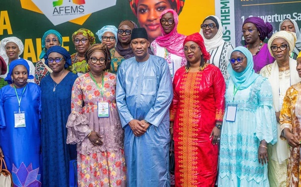 Santé de la femme africaine : Le Dr Ibrahima Sy clôture le 1er Congrès de l’AFEMS à Dakar et annonce de fortes mesures