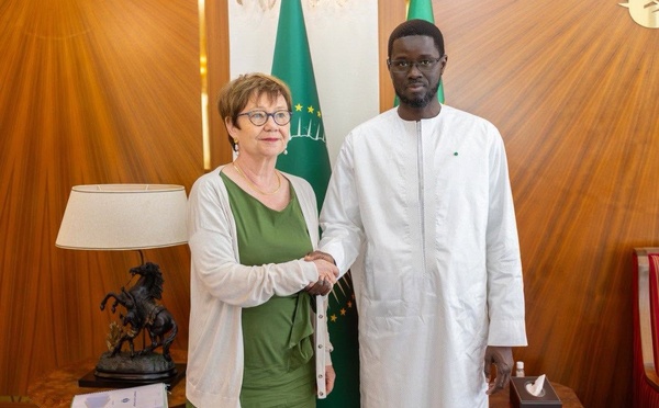 Bassirou Diomaye Faye reçoit la présidente de la BERD pour renforcer le partenariat économique avec le Sénégal