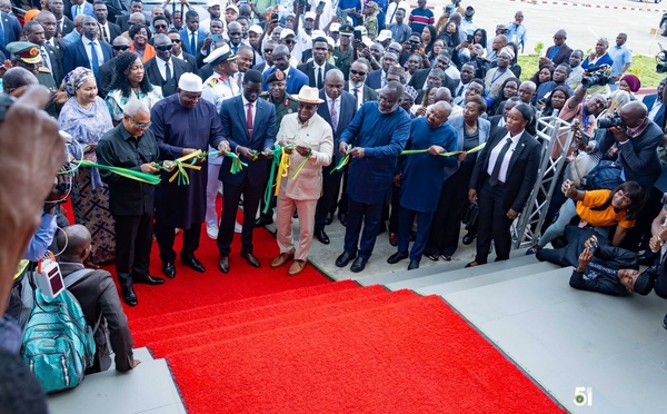 CEDEAO : Julius Maada Bio inaugure un Centre international de conférences et un dépôt logistique majeur à Lungi en Sierra Leone