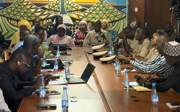 Éducation: Le Ministre Moustapha Mamba Guirassy installe les nouvelles IEF de Sokone et Keur Madiabel
