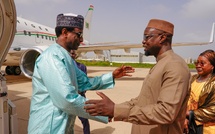 Le Premier ministre Ousmane Sonko accueille son homologue nigérien Ali Lamine Zeine à Dakar