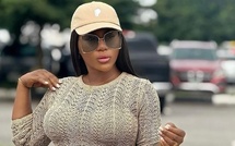 Destiny Etiko, icône de Nollywood, éblouit ses fans dans une robe tricotée ultra-chic
