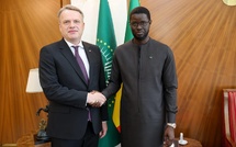 Le nouvel ambassadeur de la République tchèque présente ses lettres de créance au président Bassirou Diomaye Faye