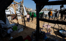 Gaza: des tirs israéliens font cinq morts, la trêve menacée
