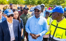 Accès à l’eau potable : le ministre Cheikh Tidiane Dièye inspecte les travaux du forage de Diaglé